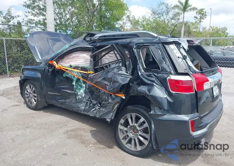 2017 GMC Terrain Denali z USA, uszkodzony, nr VIN 2GKFLVE31H6322638